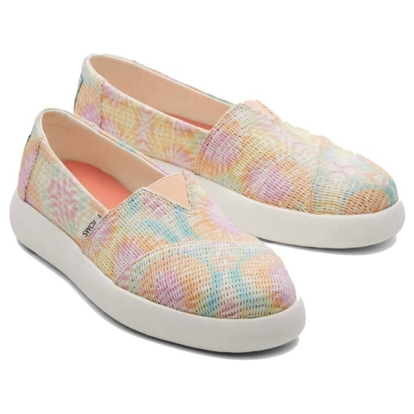 TOMS Shoes Loafers Mallow Candy Pink Tie Dye Crochet Flats COMFORTABLE Slip On - Picture 2 of 8
